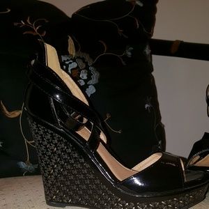 Black wedged heels